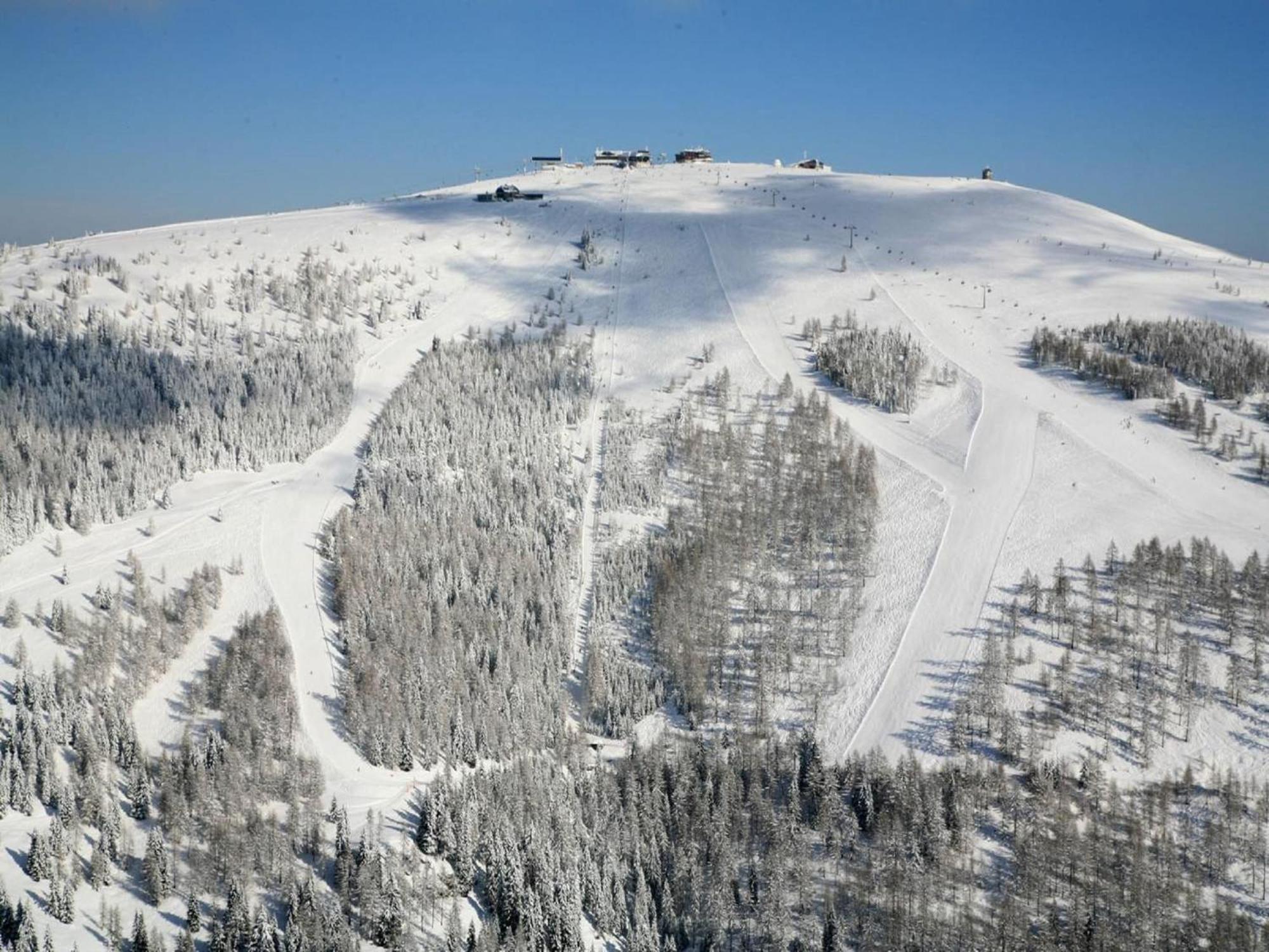 Cozy Apartment In Afritz Am See Near Gerlitzen Ski Area エクステリア 写真