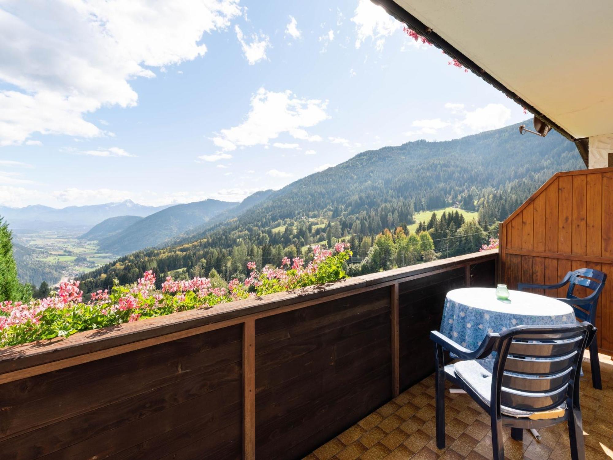 Cozy Apartment In Afritz Am See Near Gerlitzen Ski Area エクステリア 写真
